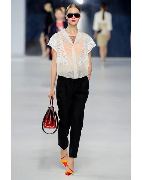 00340h_392268391_north_552x