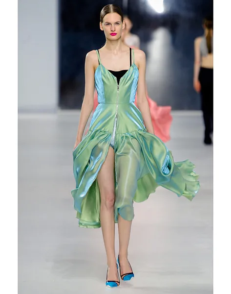 00430h_707358411_north_552x