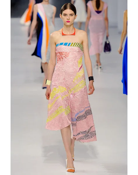 00520h_211583702_north_552x