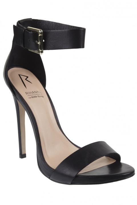 rihanna-river-island-50