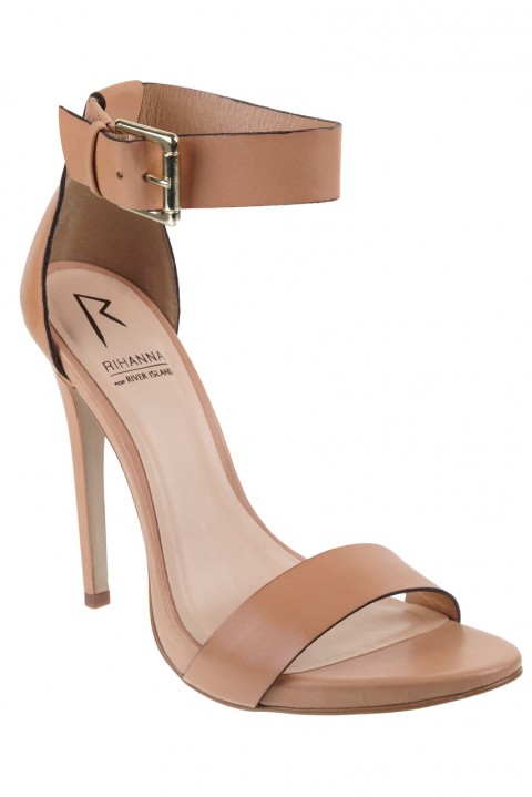 rihanna-river-island-51