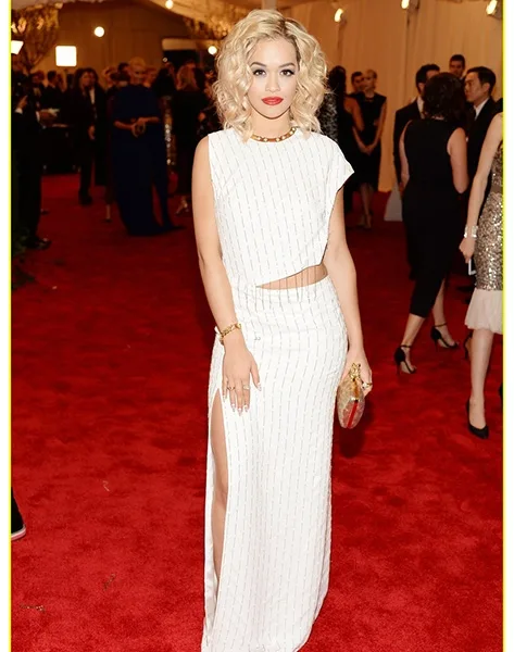 rita-ora-cara-delevingne-met-ball-2013-red-carpet-01