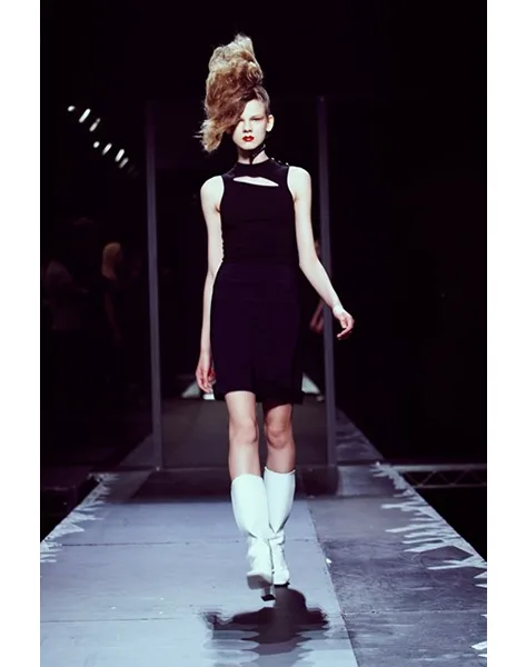 runway_009_426x639