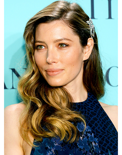 1369171519_166931868_jessica-biel-zoom