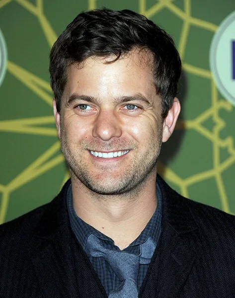 joshua-jackson-fox-party-01082012-03