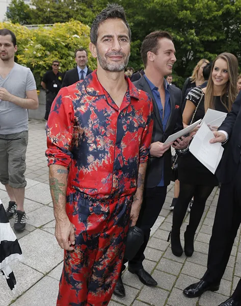 david-beckham-louis-vuitton-fashion-show-with-marc-jacobs-01