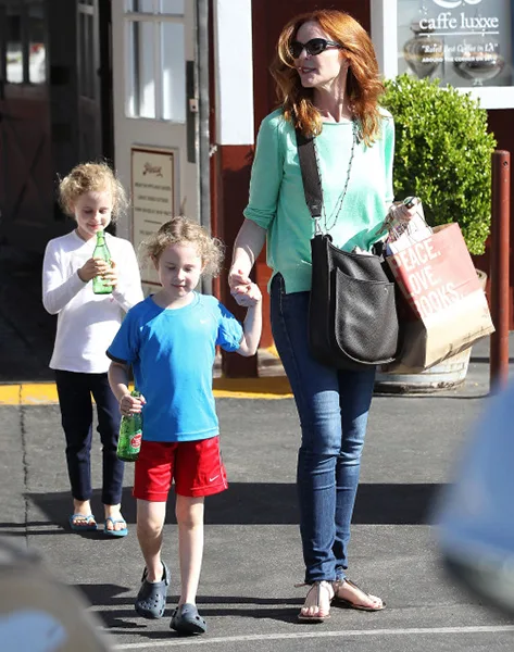 ffn_cross_marcia_exc_past_061913_51135121-500x664