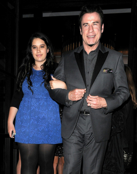 ffn_flynetuk_travolta_john_062513_51139817-500x593