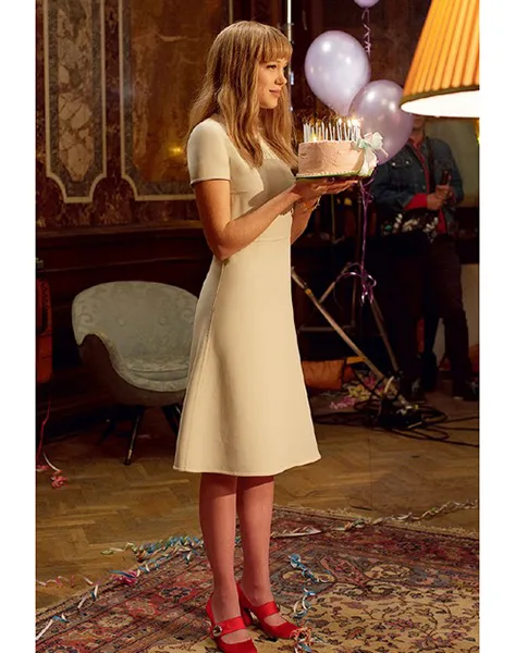 prada_candy_cake_v_27mar13_pr_b_426x639