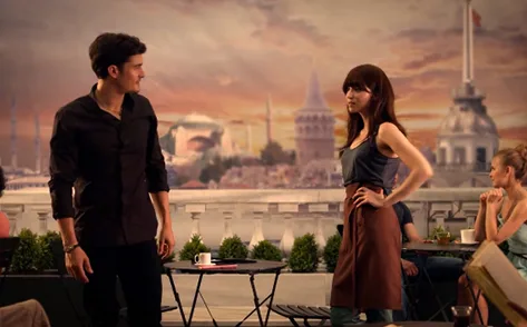 ORLANDO BLOOM’UN MAGNUM KADINI