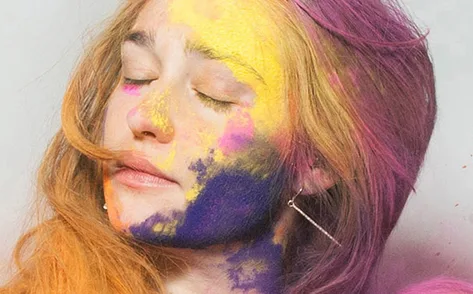 RENKLERİN İÇİNDEN JEMIMA