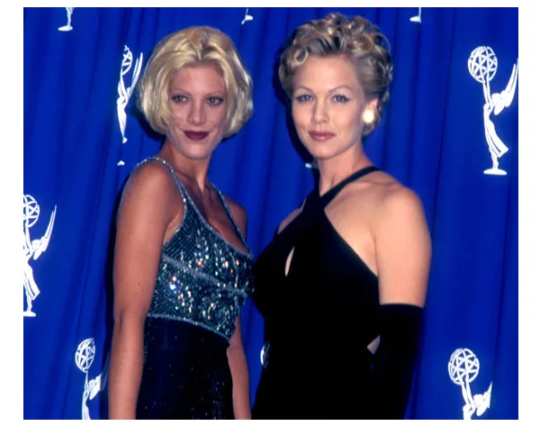 tori-jennie-garth-1995