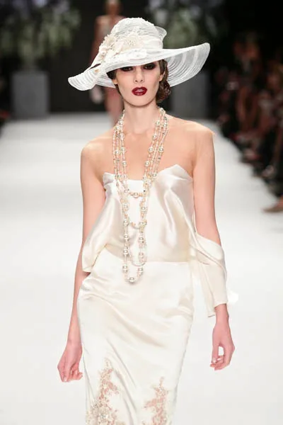 ISTANBUL, TURKEY - OCTOBER 09: A model walks the runway at the Tuvanam show during Mercedes-Benz Fashion Week Istanbul s/s 2014 presented by American Express on October 9, 2013 in Istanbul, Turkey. (Photo by Vittorio Zunino Celotto/Getty Images for IMG)