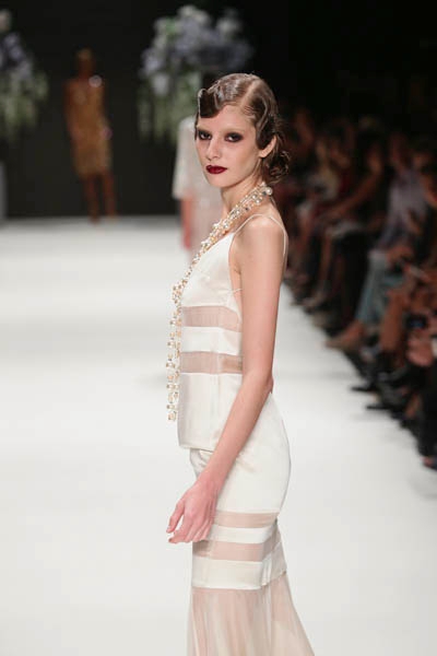 ISTANBUL, TURKEY - OCTOBER 09: A model walks the runway at the Tuvanam show during Mercedes-Benz Fashion Week Istanbul s/s 2014 presented by American Express on October 9, 2013 in Istanbul, Turkey. (Photo by Vittorio Zunino Celotto/Getty Images for IMG)