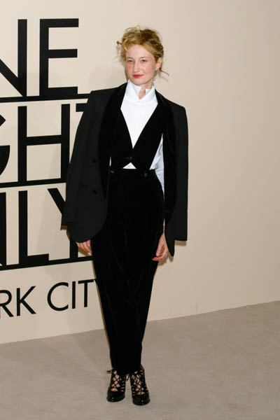 alba-rohrwacher-giorgio-armani-one-night-only-nyc-600x899
