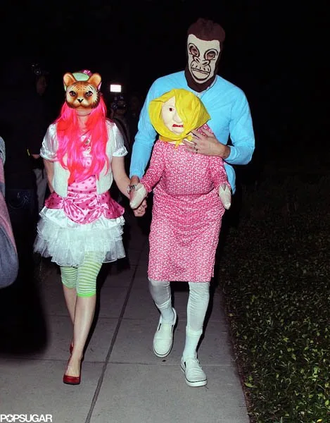 celebrities-wearing-halloween-costumes-2013-11
