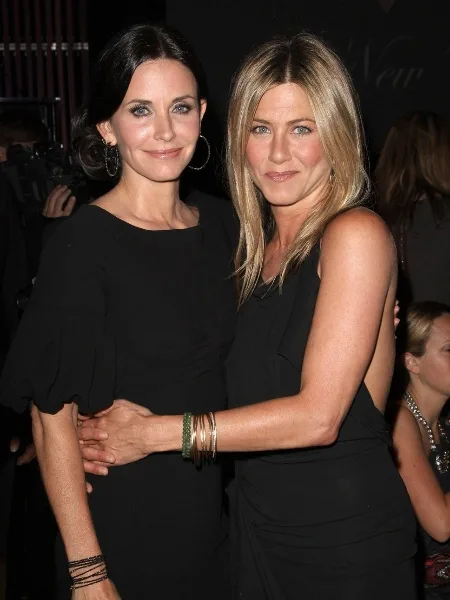 courteney_cox_jennifer_aniston