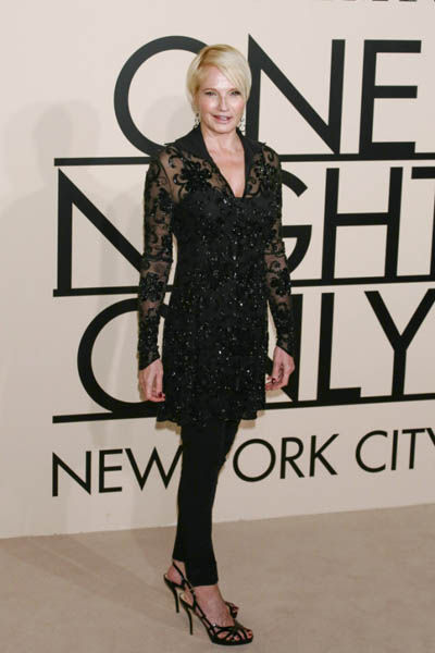 ellen-barkin-giorgio-armani-one-night-only-nyc-600x899