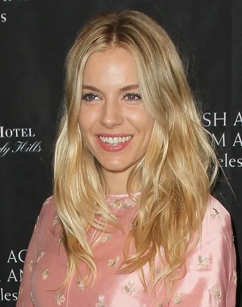 marion-cotillard-sienna-miller-bafta-tea-party-2013-02