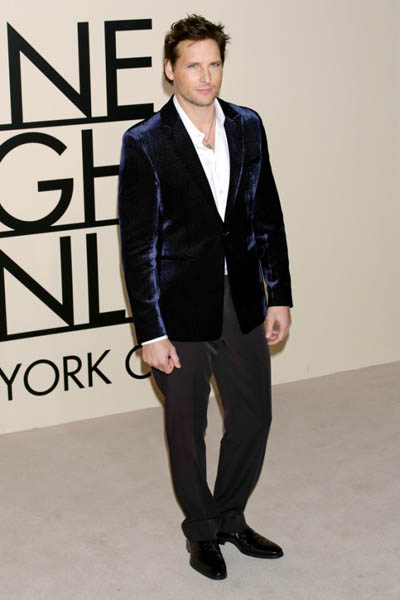 peter-facinelli-giorgio-armani-one-night-only-nyc-600x899