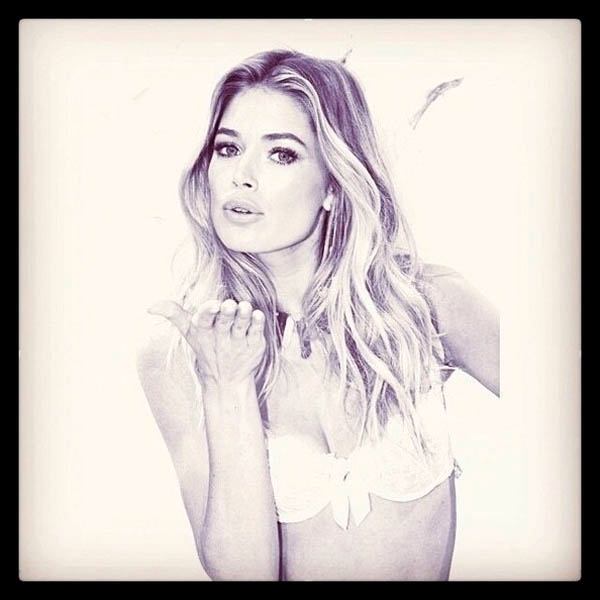 starsshineonsocialnetworks1pouceyva_el