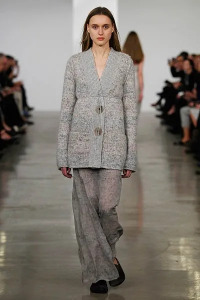 klein_007_2000_819479479_north_552x