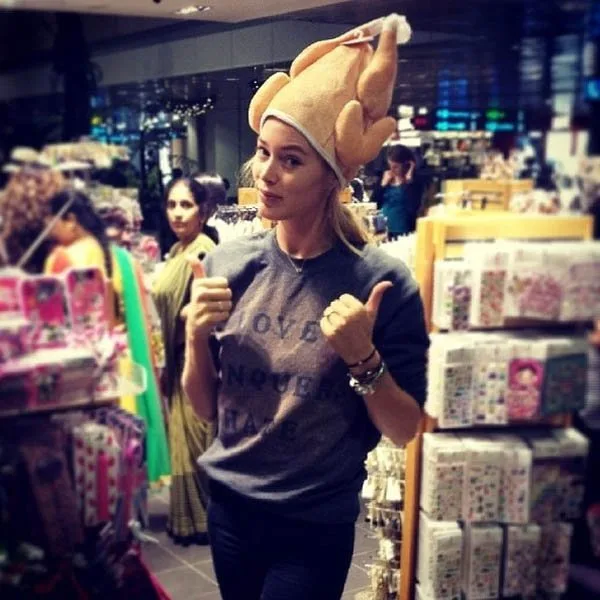 starsshineonsocialnetworksndvodat_ywhl