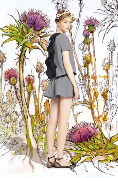 red_015_1366_450x675