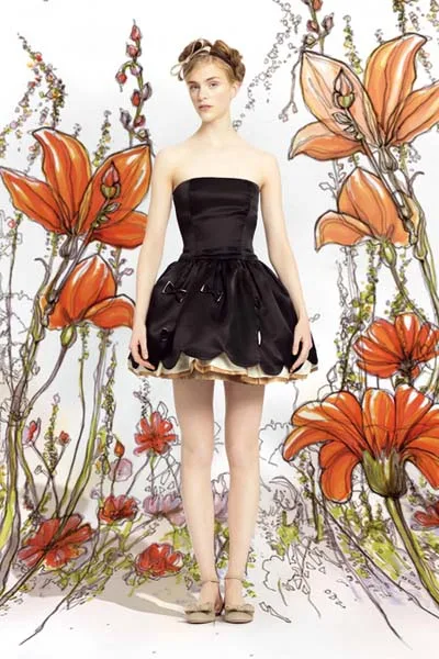 red_016_1366_450x675