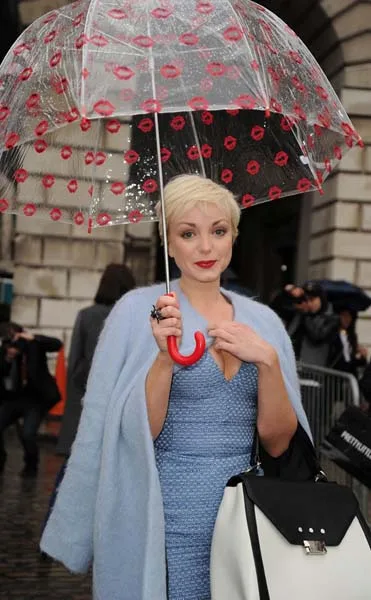 rs_634x1024-140214121933-634-35-london-fashion-week-street-style-ls-21414