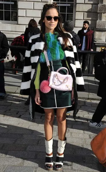 rs_634x1024-140216093734-634-street-style-london-fashion-week-12-jl_-021614