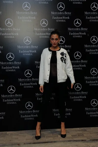 Duygu-Akdeniz-Custom