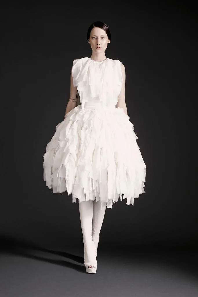 Gareth_Pugh_008_1366