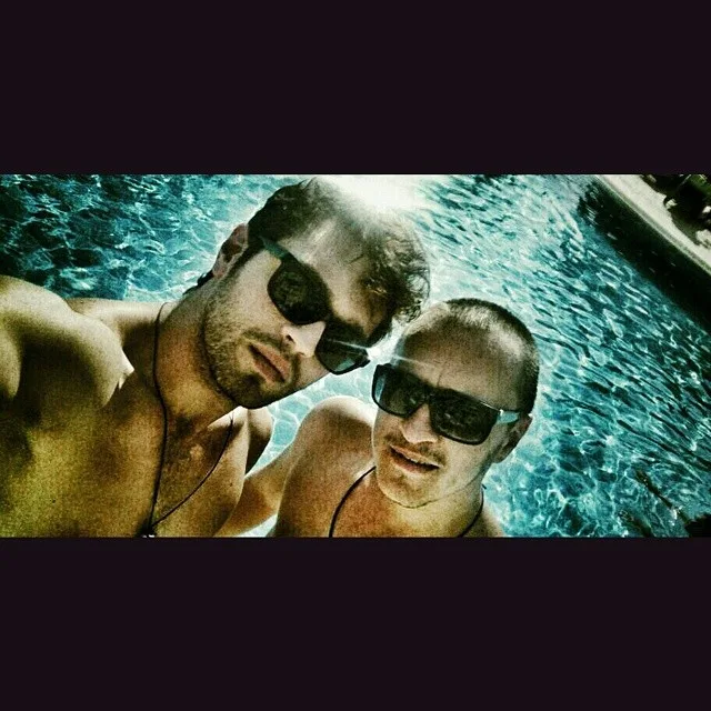 10349831_493390657457769_50323691_n