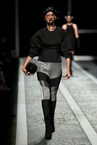 alexanderwangxhm-runway-10_low