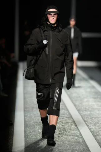 alexanderwangxhm-runway-38_low