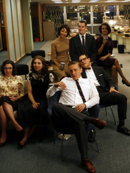 EN İYİ 14 OFİS FİLMLERİ & DİZİLERİ