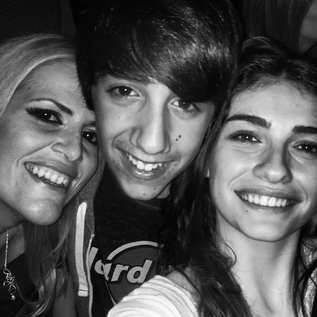 10844077_1509714152626022_1961236262_n