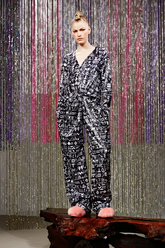 10_kenzo_prefall_15_14_charlie_engman_043_90712717_north_552x