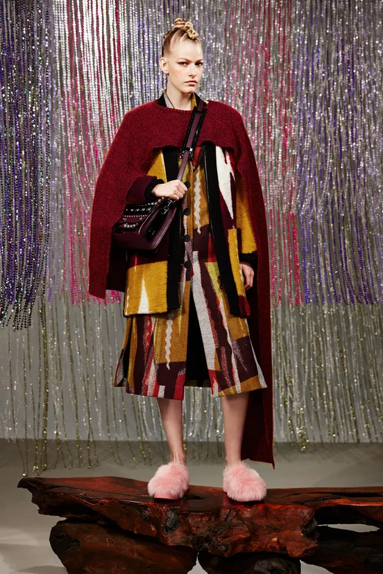 11_kenzo_prefall_15_07_charlie_engman_016_949316384_north_552x