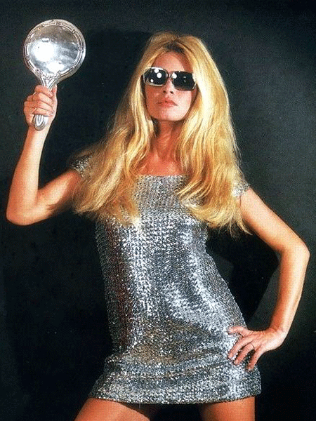 DİSCO KRALİÇELERİNİN KULLANDIĞI EN İYİ 5 PARFÜM