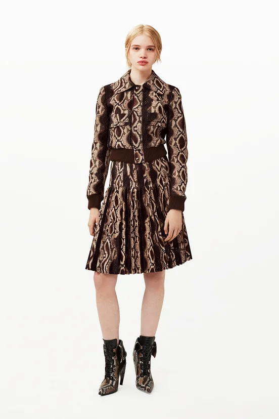 givenchy_019_1366_329278651_north_552x