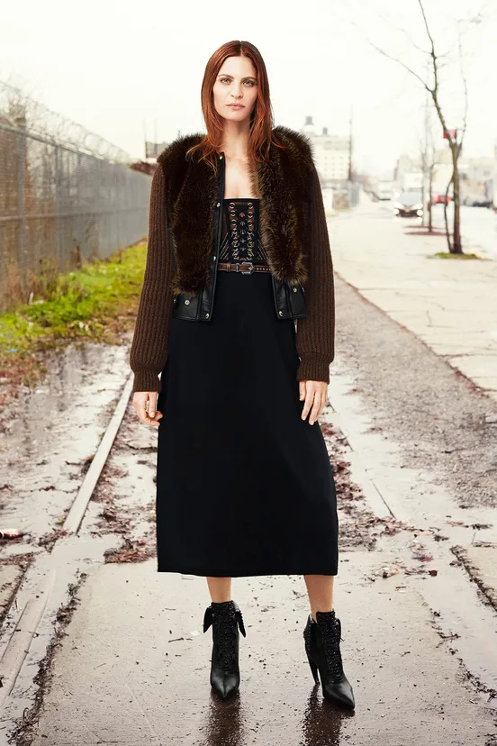 givenchy_023_1366_875682666_north_552x