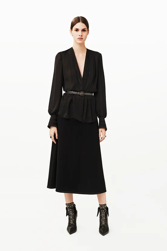 givenchy_024_1366_602388929_north_552x