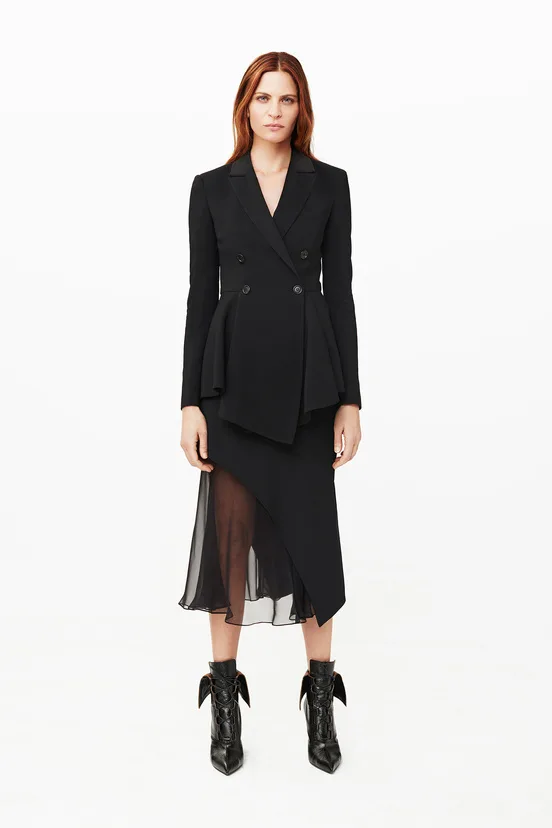 givenchy_028_1366_833160431_north_552x