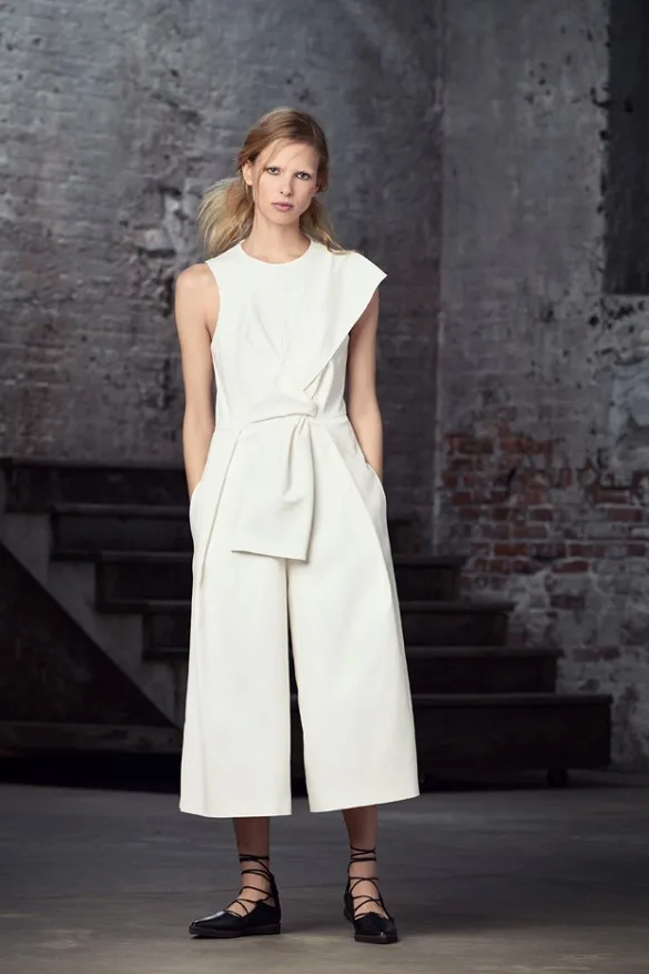 main.original.585x0-16