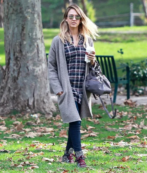 ünlülerin sokak modası jessica alba