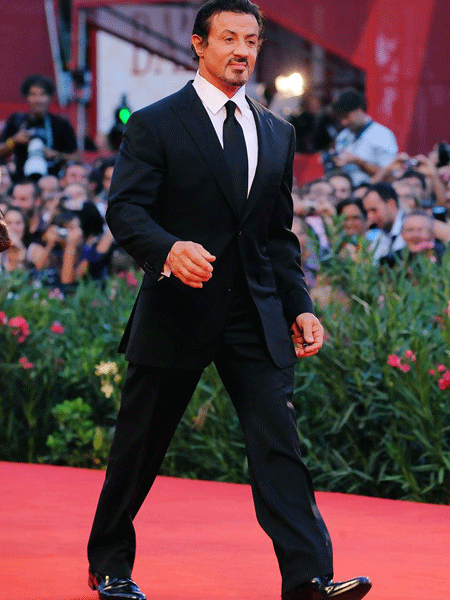 YAKIŞIKLI ÜNLÜLERİN GENÇLİK HALLERİ