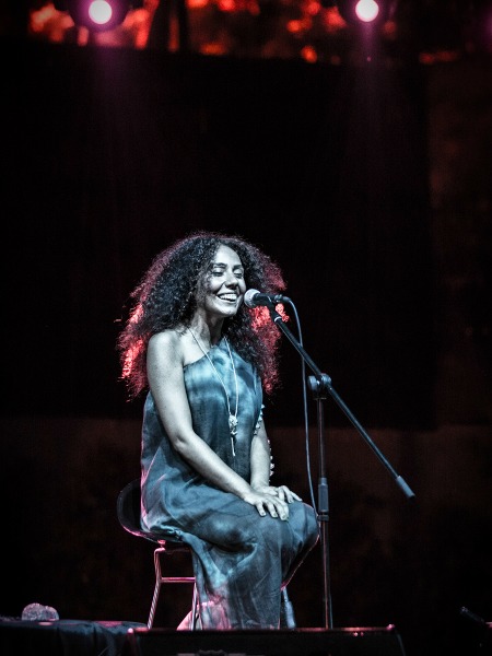 KASIM’DA DİNLEMESİ BAMBAŞKA OLAN AŞK ŞARKILARI