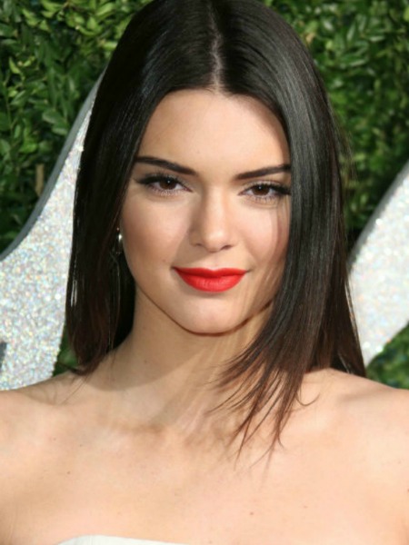 BİLMENİZ GEREKEN 10 MAKYAJ HİLESİ